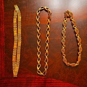 Elegant Gold-Tone Necklace Set